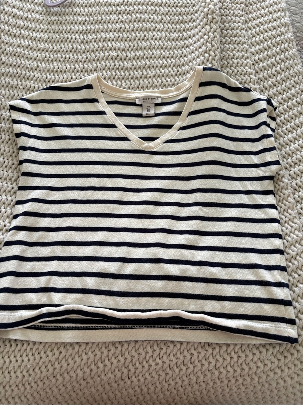 Martha Stewart Striped V-Neck Cotton Tee/slightly cropped- navy and Cream